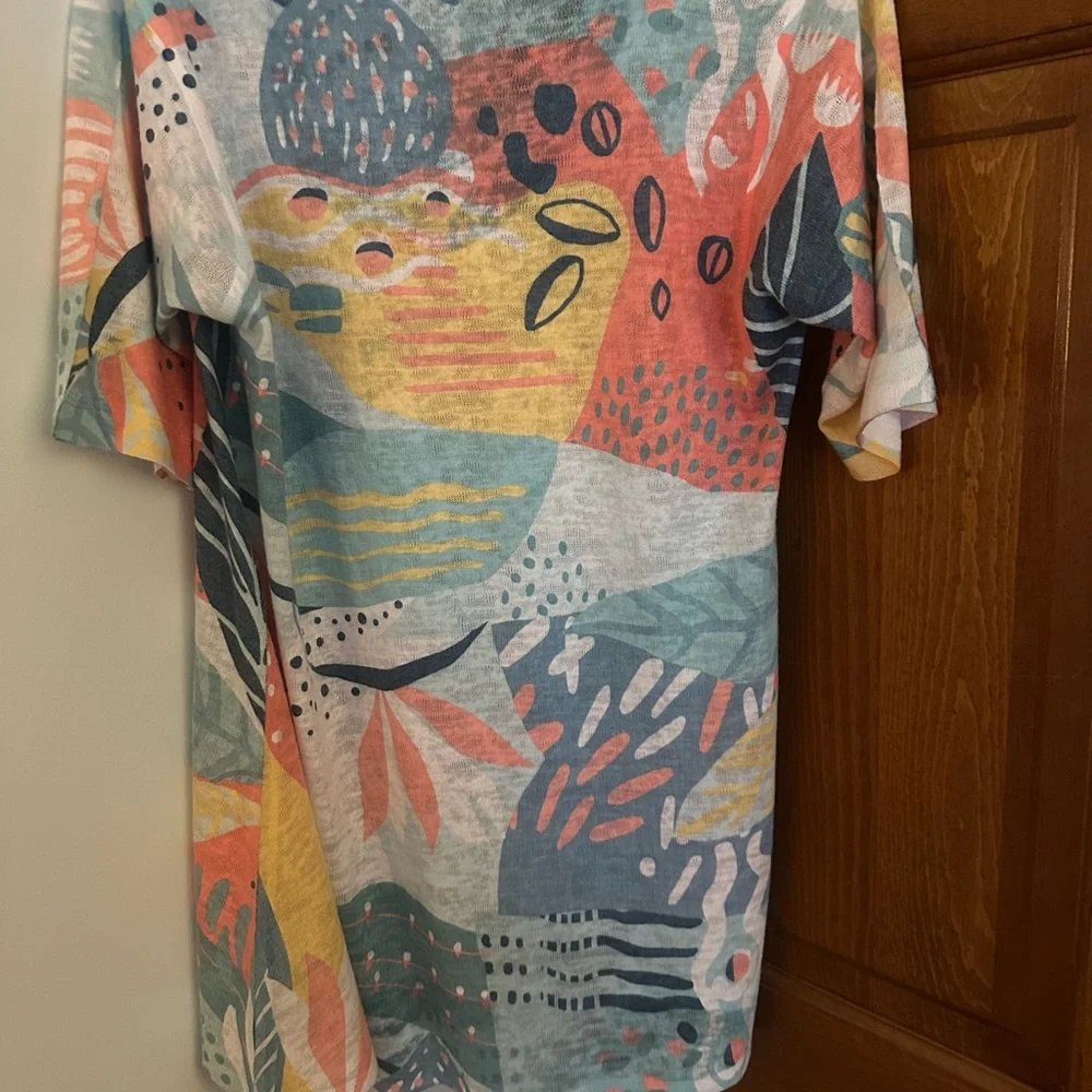 Long tunic. Perfect for spring. Large.  Excellent condition - Picture 3 of 4